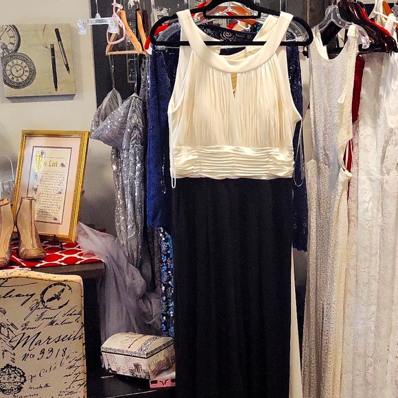 Lady romper - Picture 1 of 2